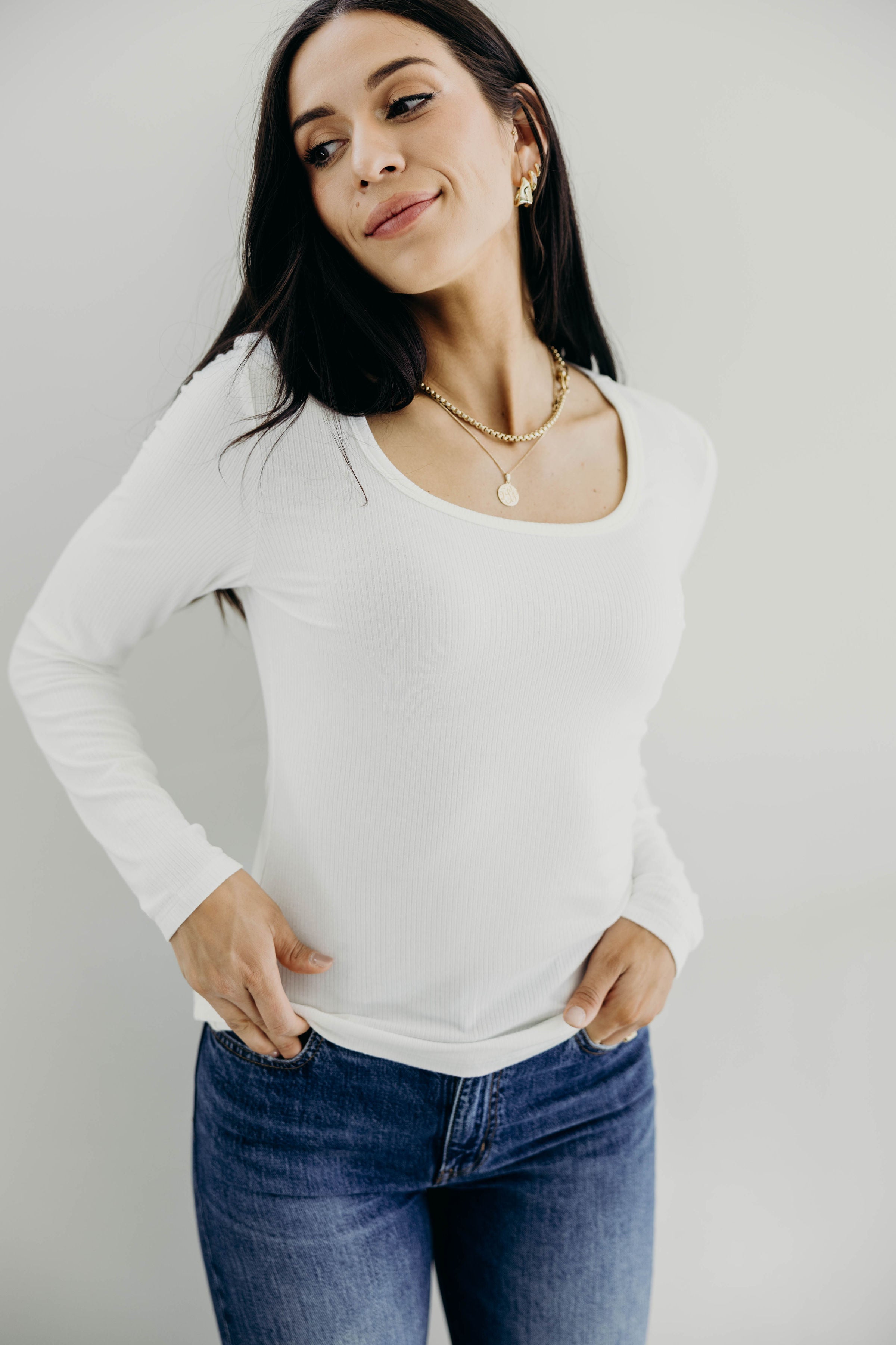 LONG SLEEVE SCOOP TEE IN IVORY