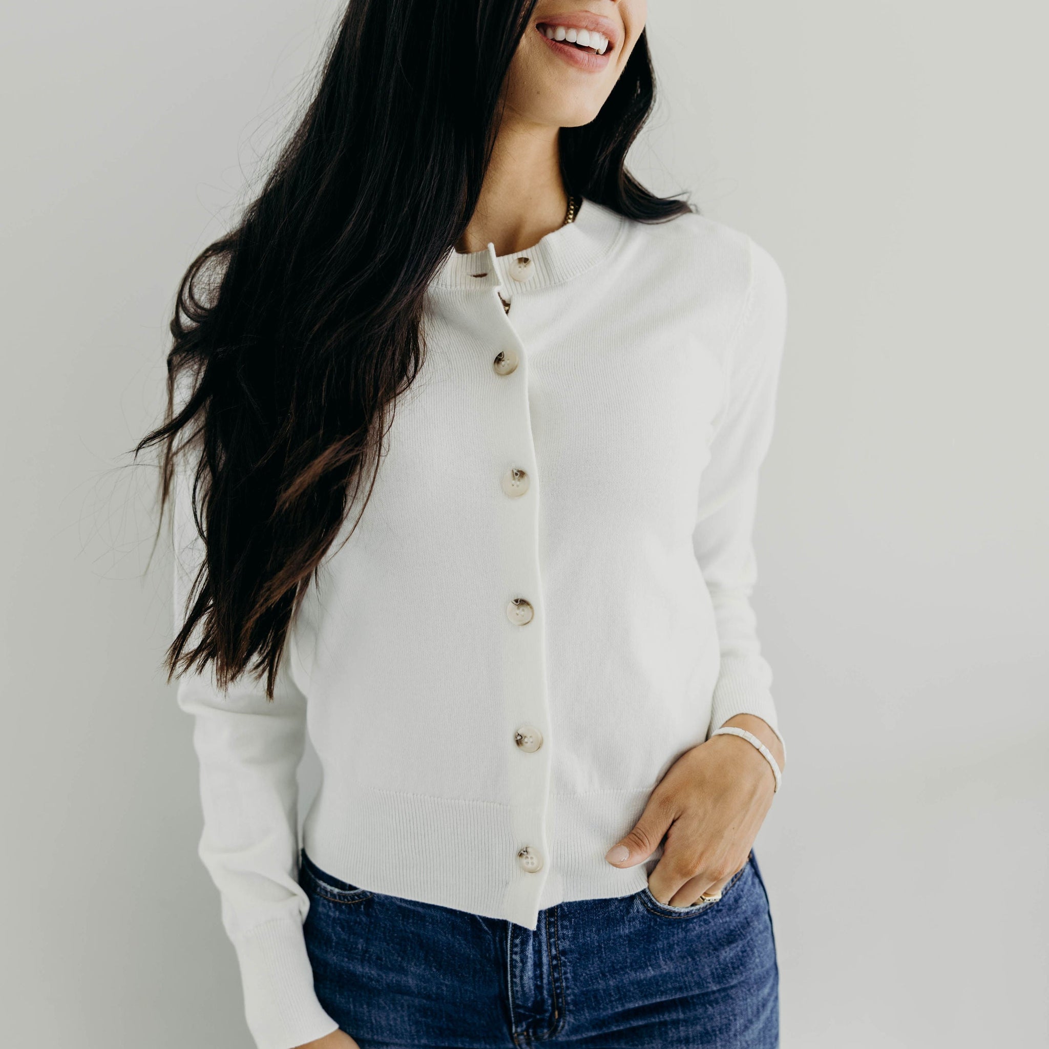 BASIC CARDIGAN IN IVORY