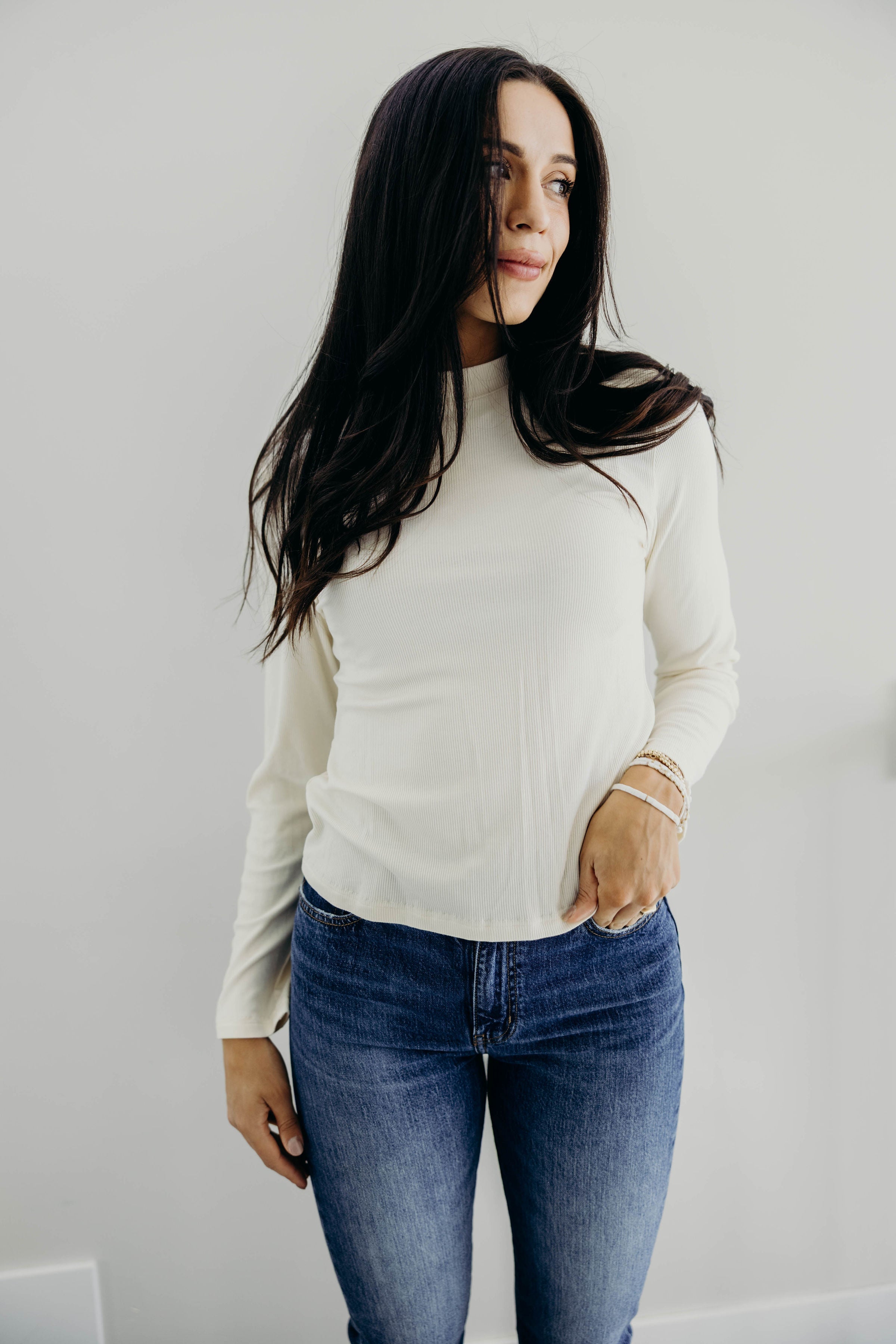 LONG SLEEVE MOCKNECK IN VANILLA