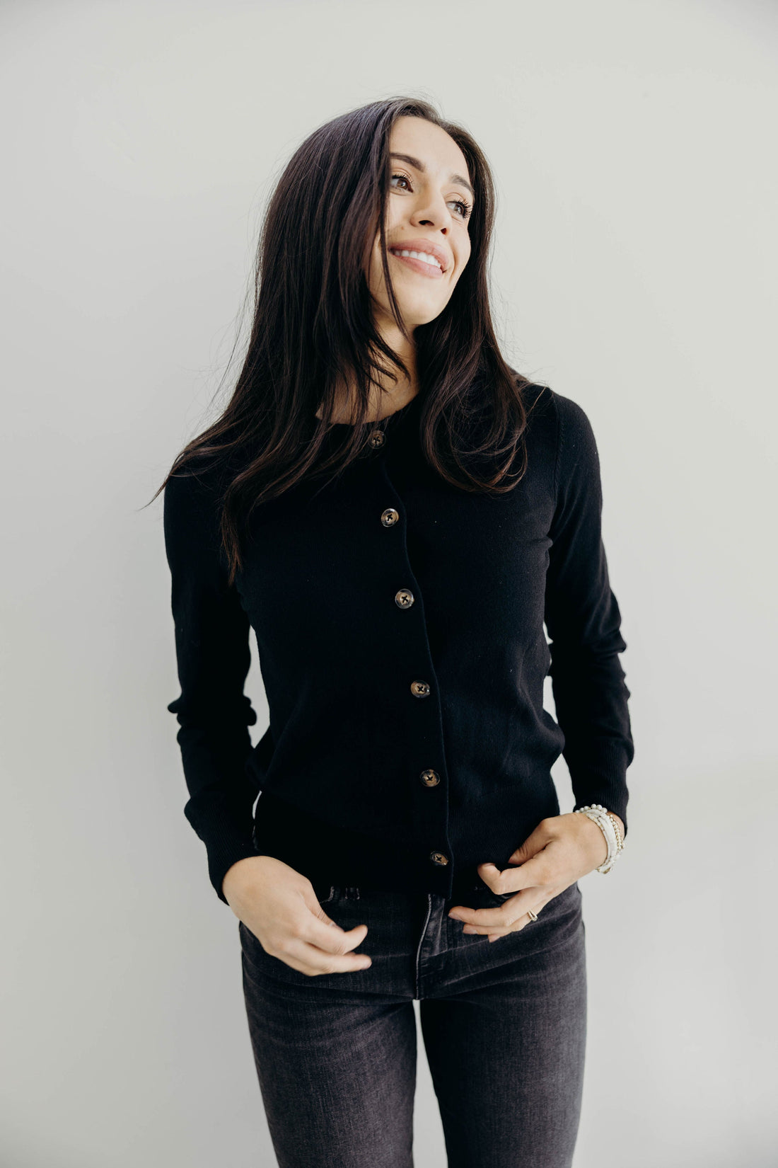 BASIC CARDIGAN IN BLACK