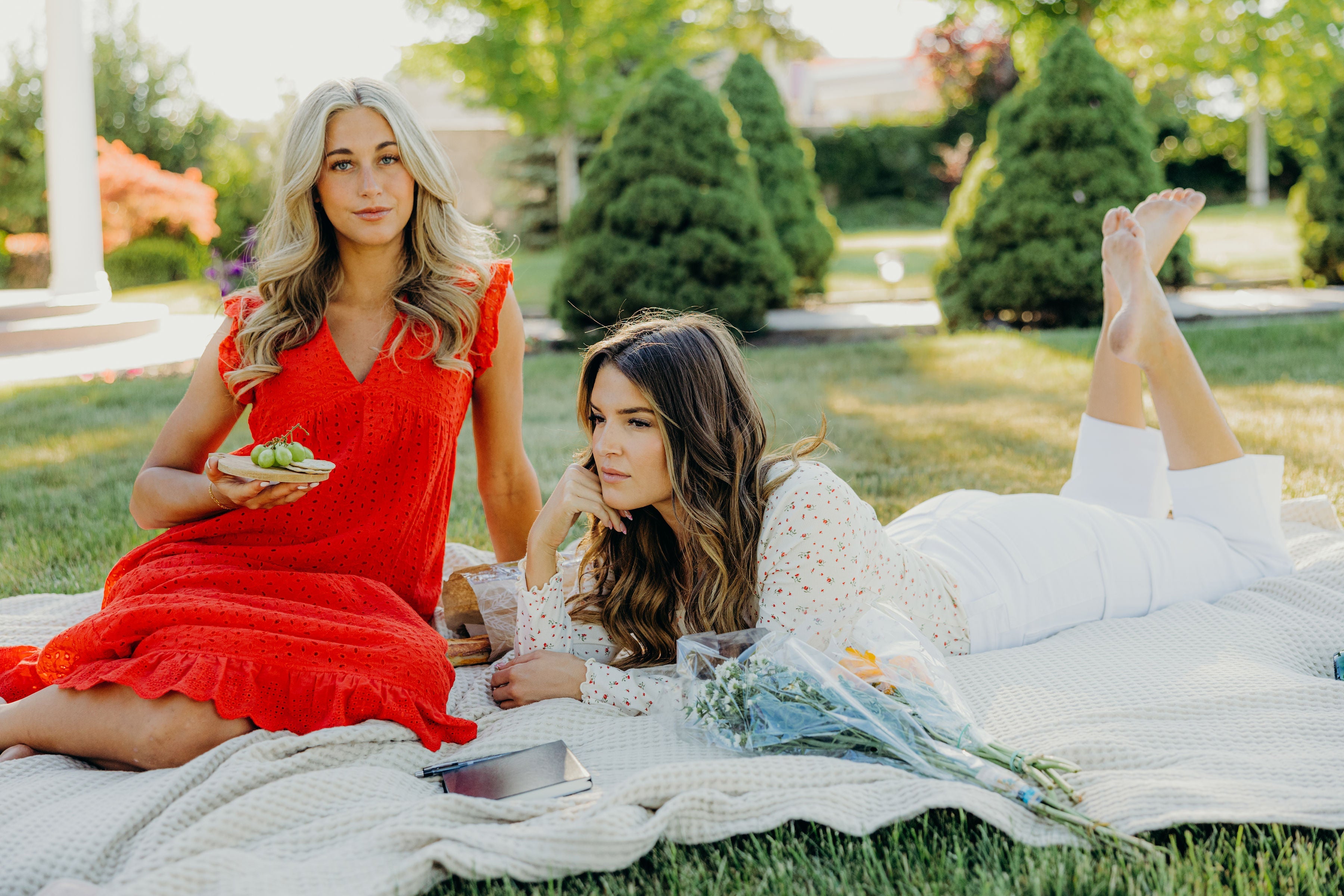 THE DUTTON IN HIBISCUS EYELET FINAL SALE