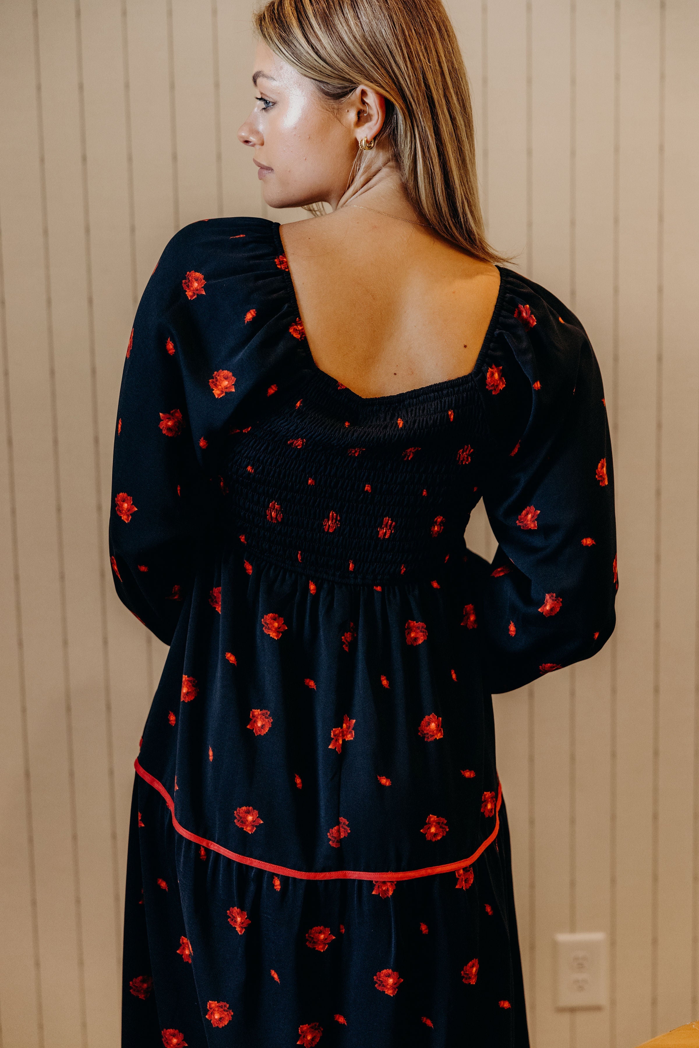 THE FELICITY IN FIREFLY RED FINAL SALE