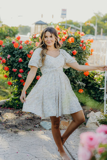 THE RU IN VANILLA VIBRANCE FINAL SALE