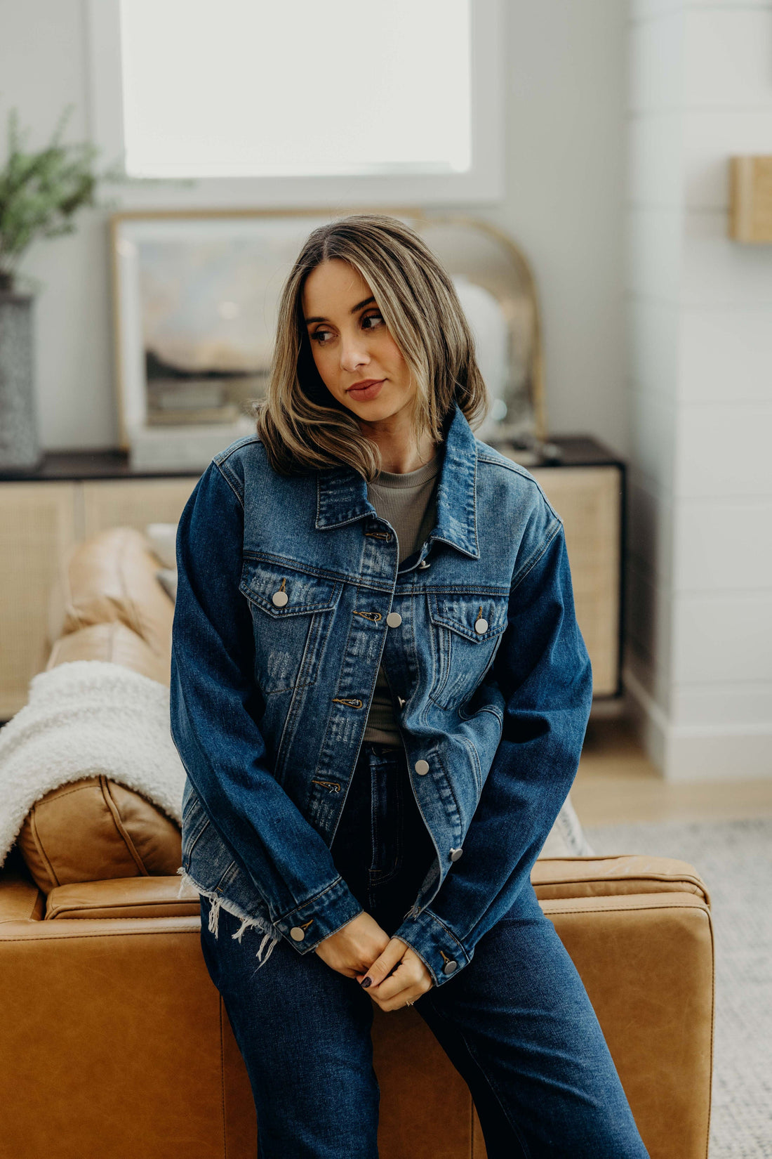 DISTRESSED DENIM JACKET IN INDIGO