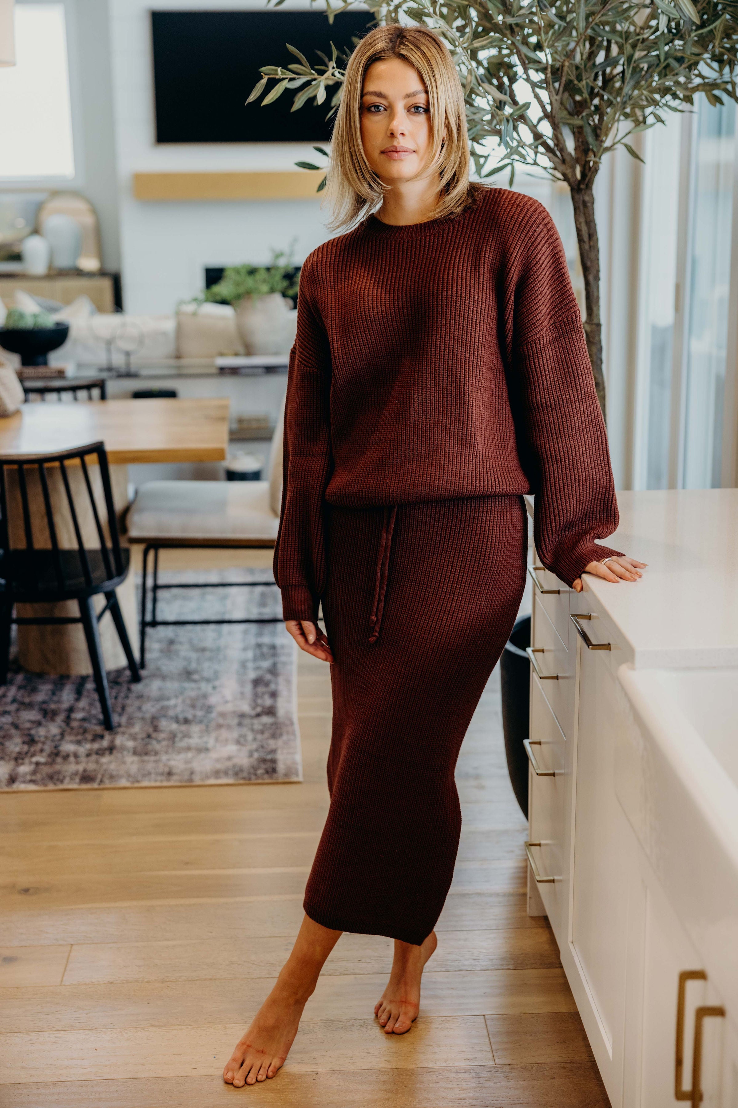 MIDI SWEATER SKIRT IN MAPLE