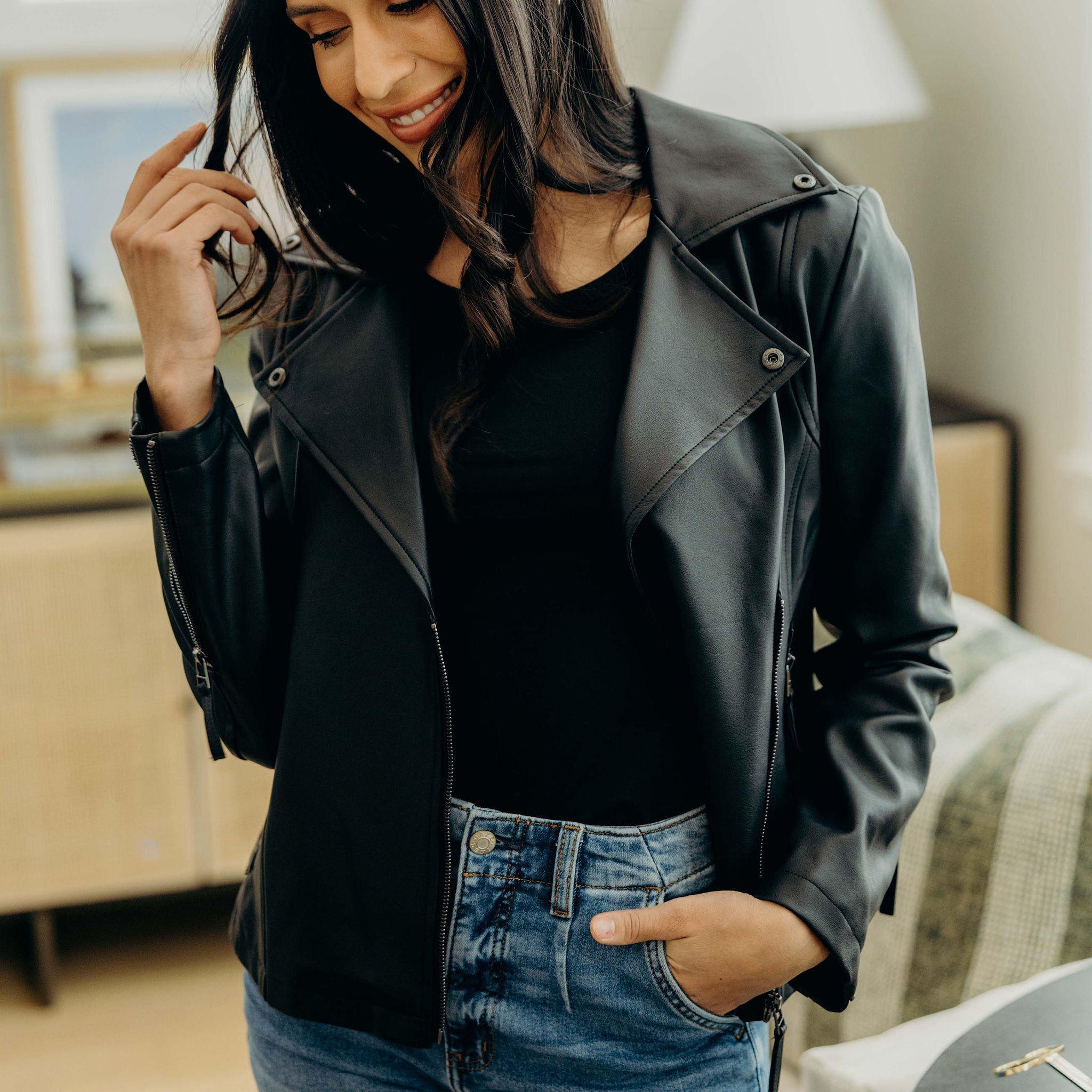 FAUX LEATHER JACKET IN BLACK