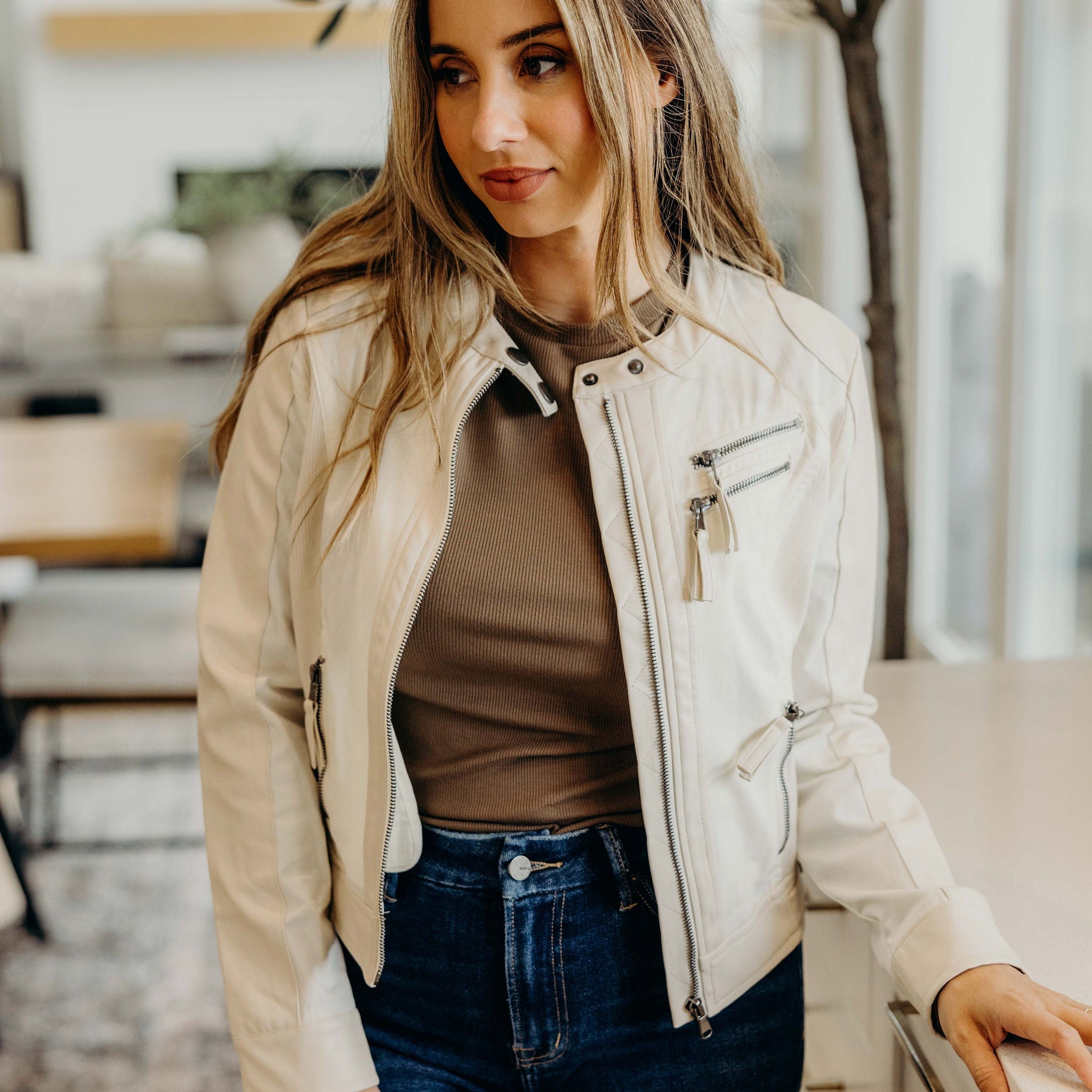 MOTO FAUX LEATHER JACKET IN WINTER WHITE