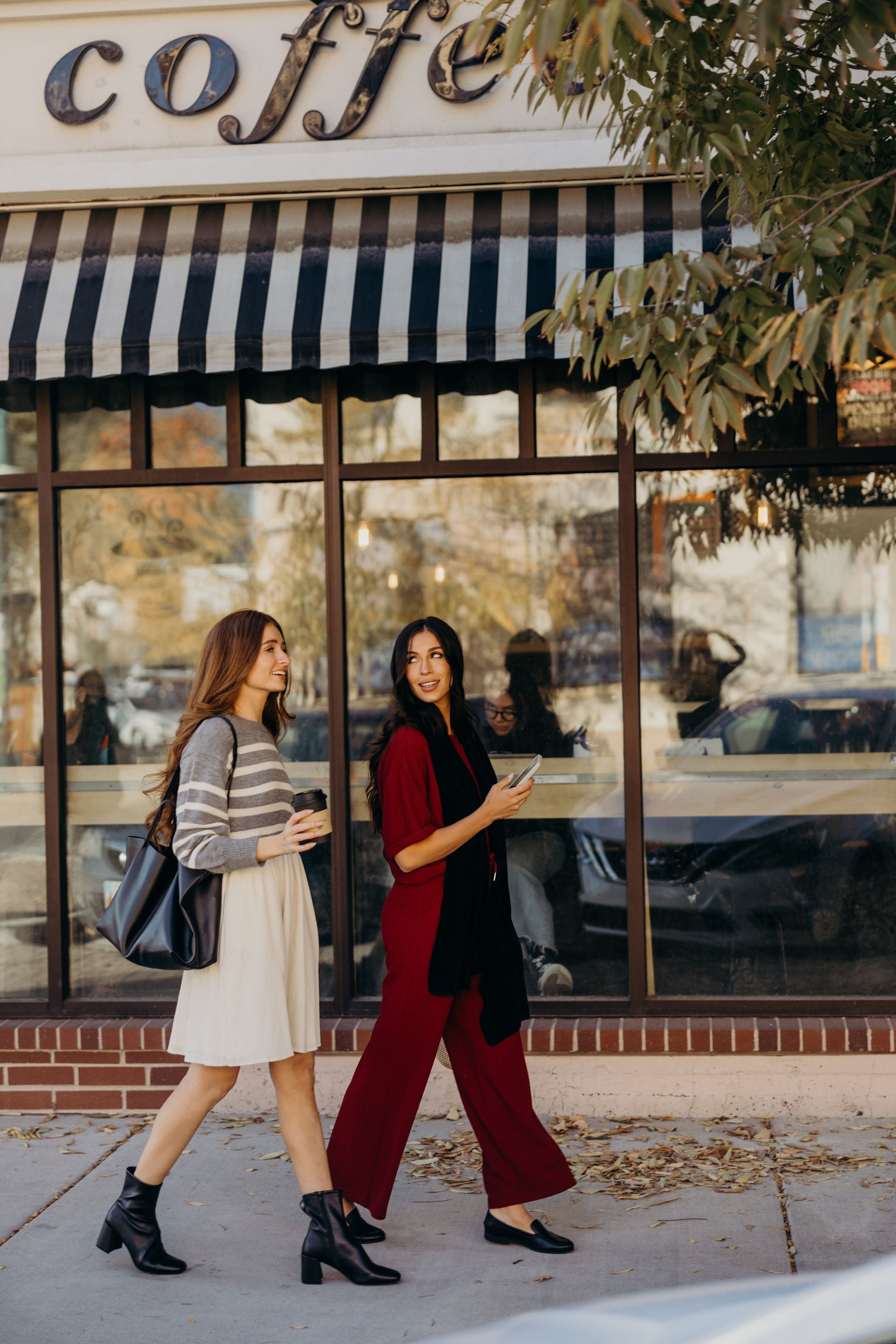 TEXTURED KNIT PANT IN CRANAPPLE