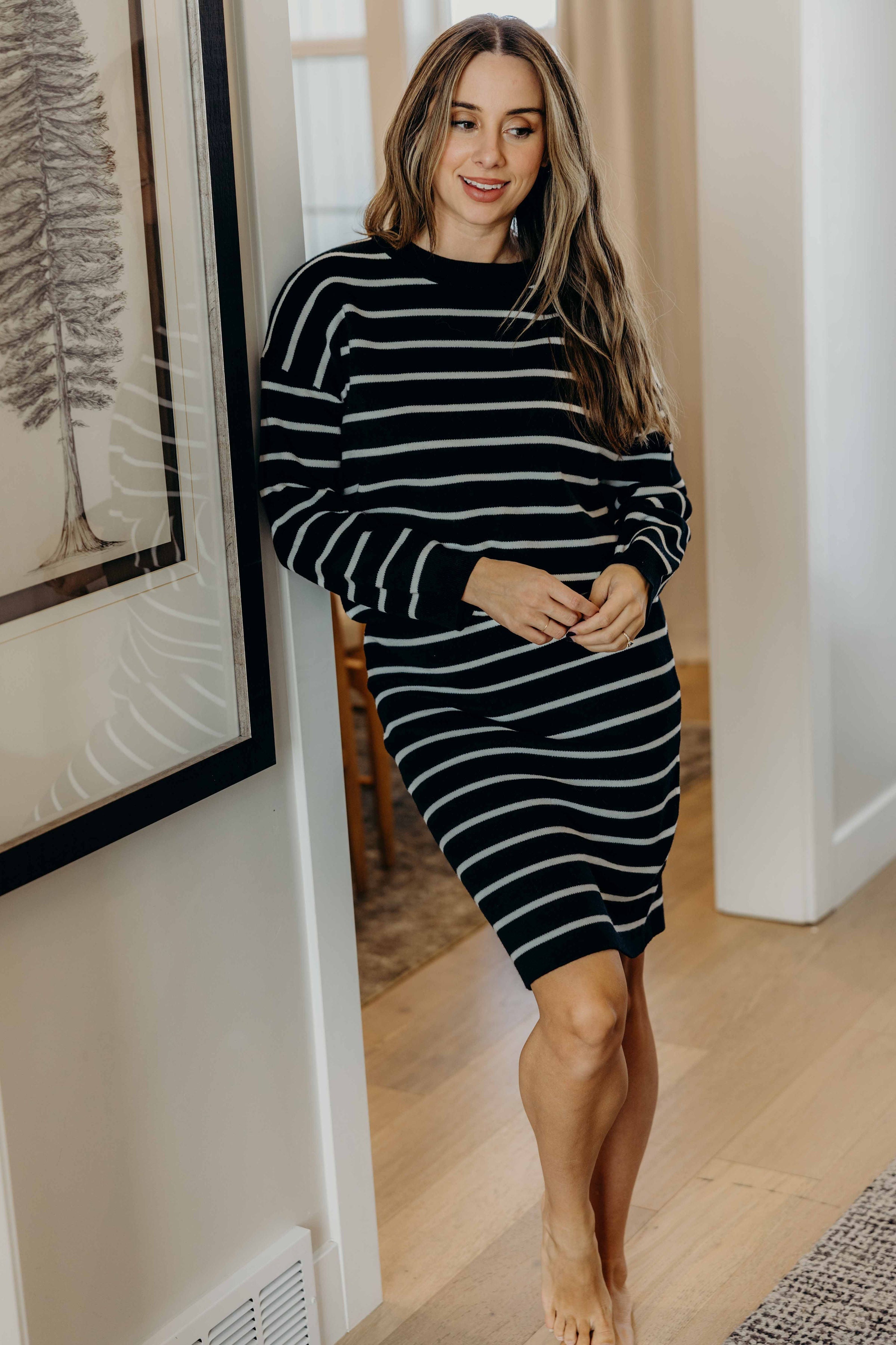 STRIPED KNIT SKIRT IN BLACK