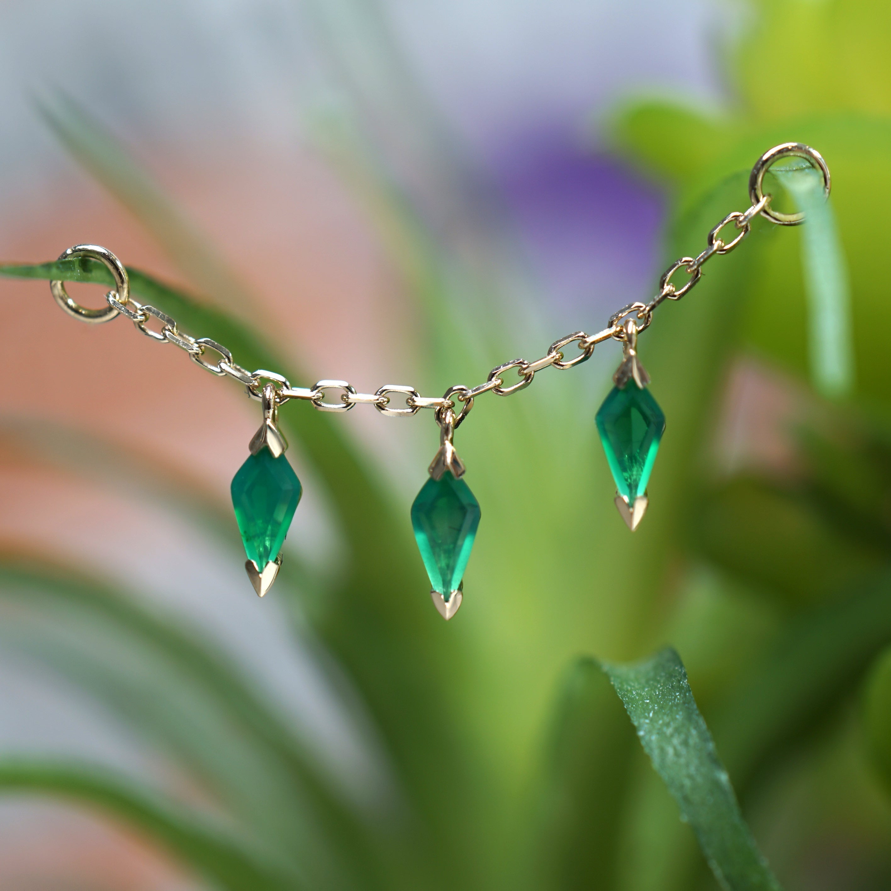 Chain with 3 Dripping Kite Gemstones