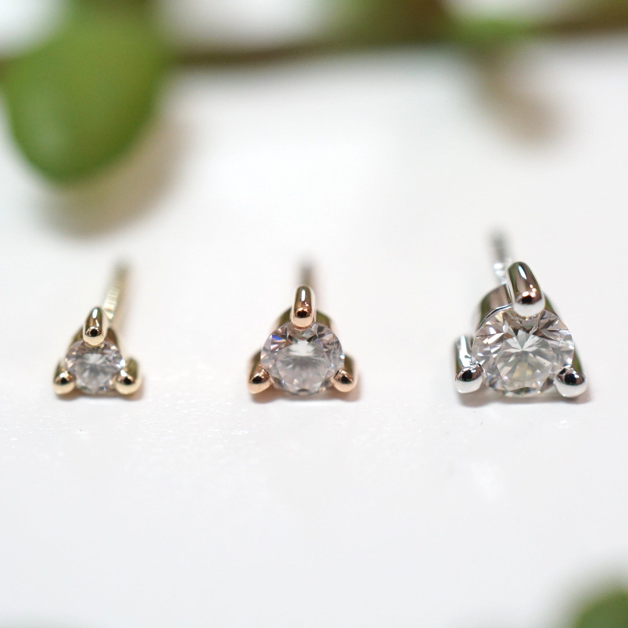 Solitaire - Gia - 3 Prong Diamond