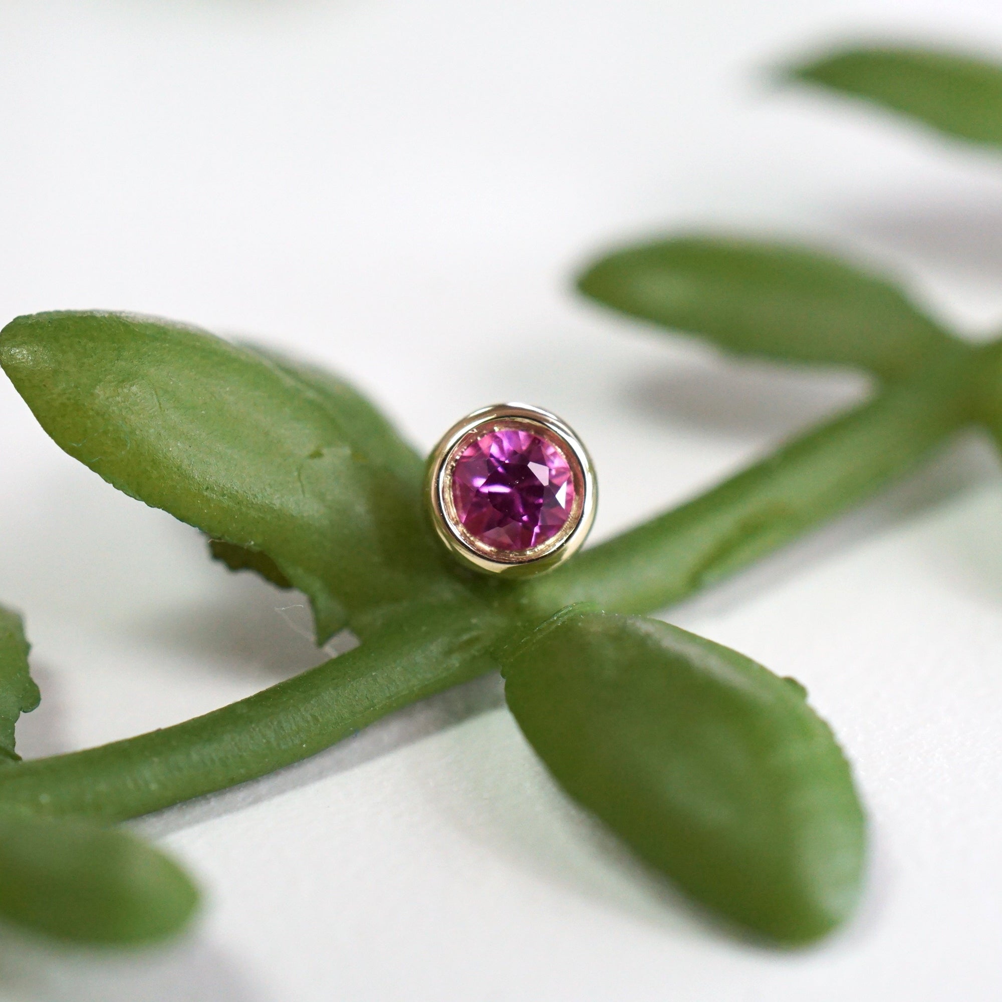 Solitaire - Reitz - Bezel Faceted Gemstone