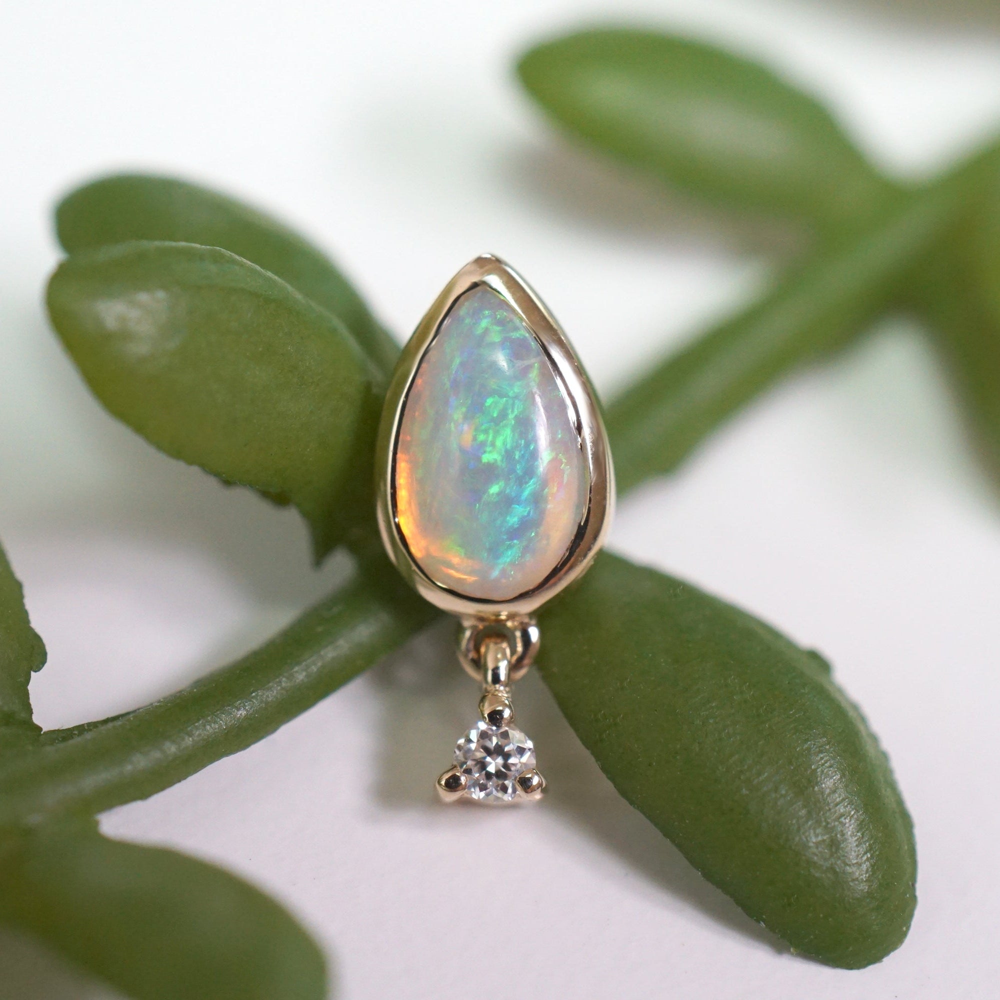 Poppy - Cabochon Gemstone