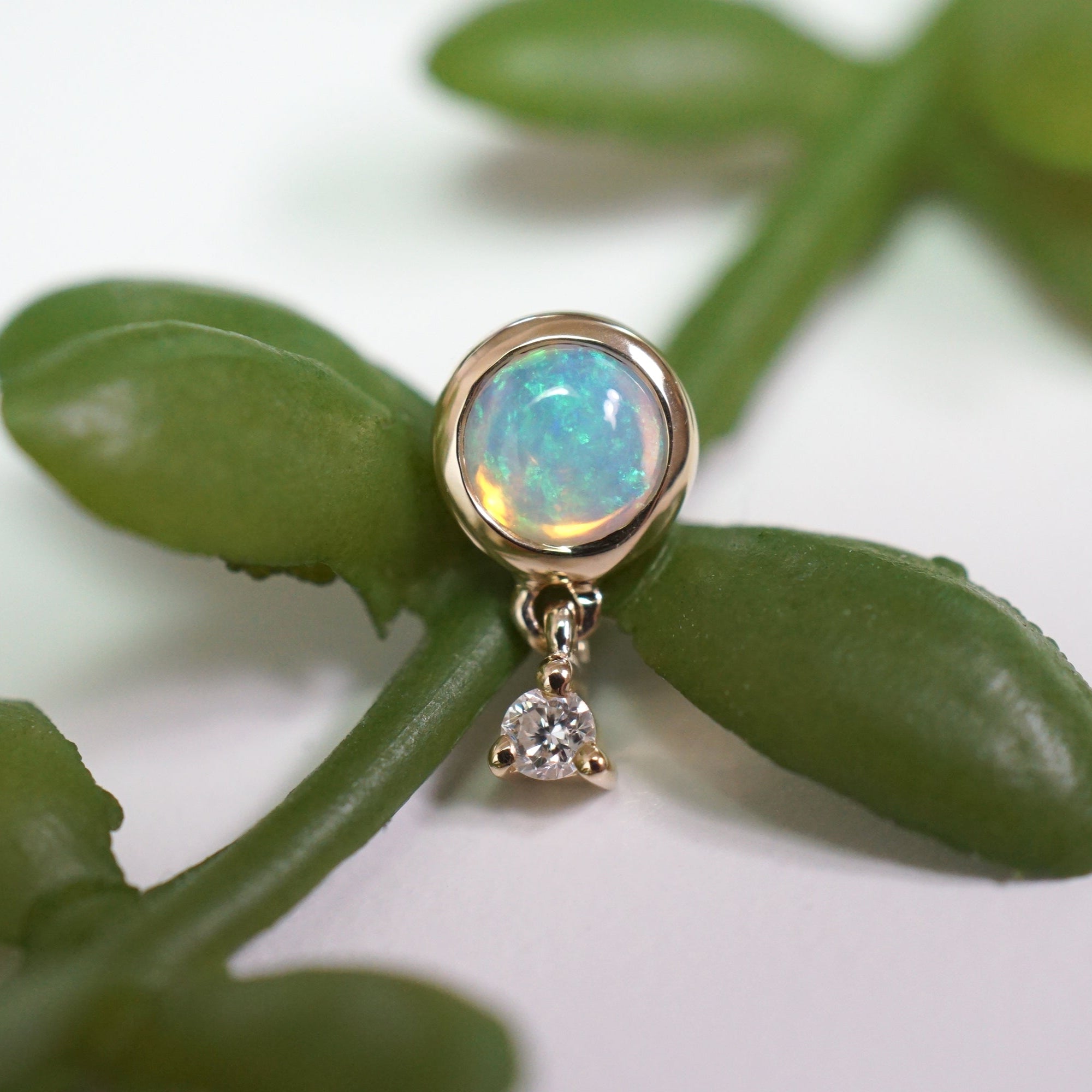 Poppy - Cabochon Gemstone