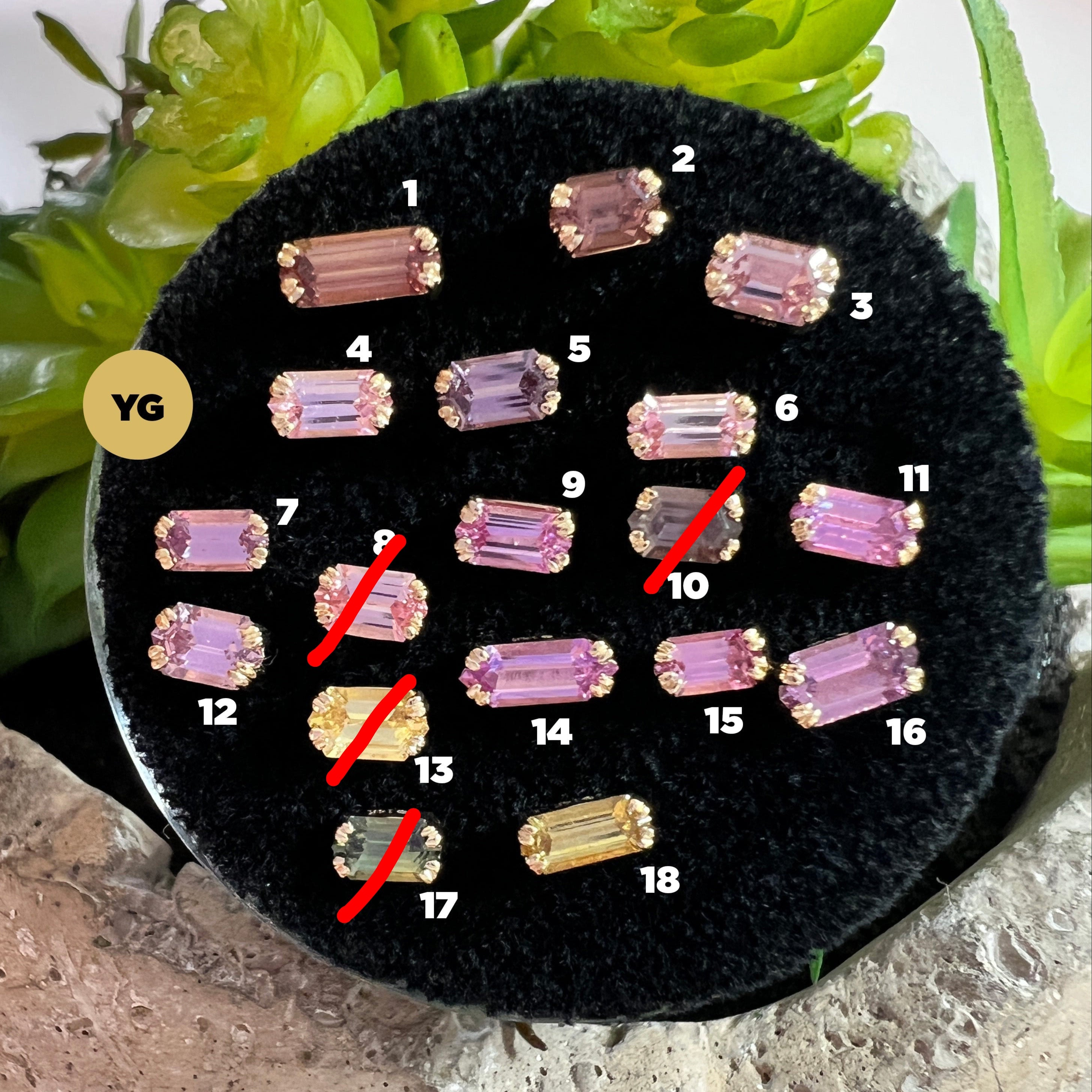 LE 2025 Double Claw Set Elongated Hexagon Sapphire YG